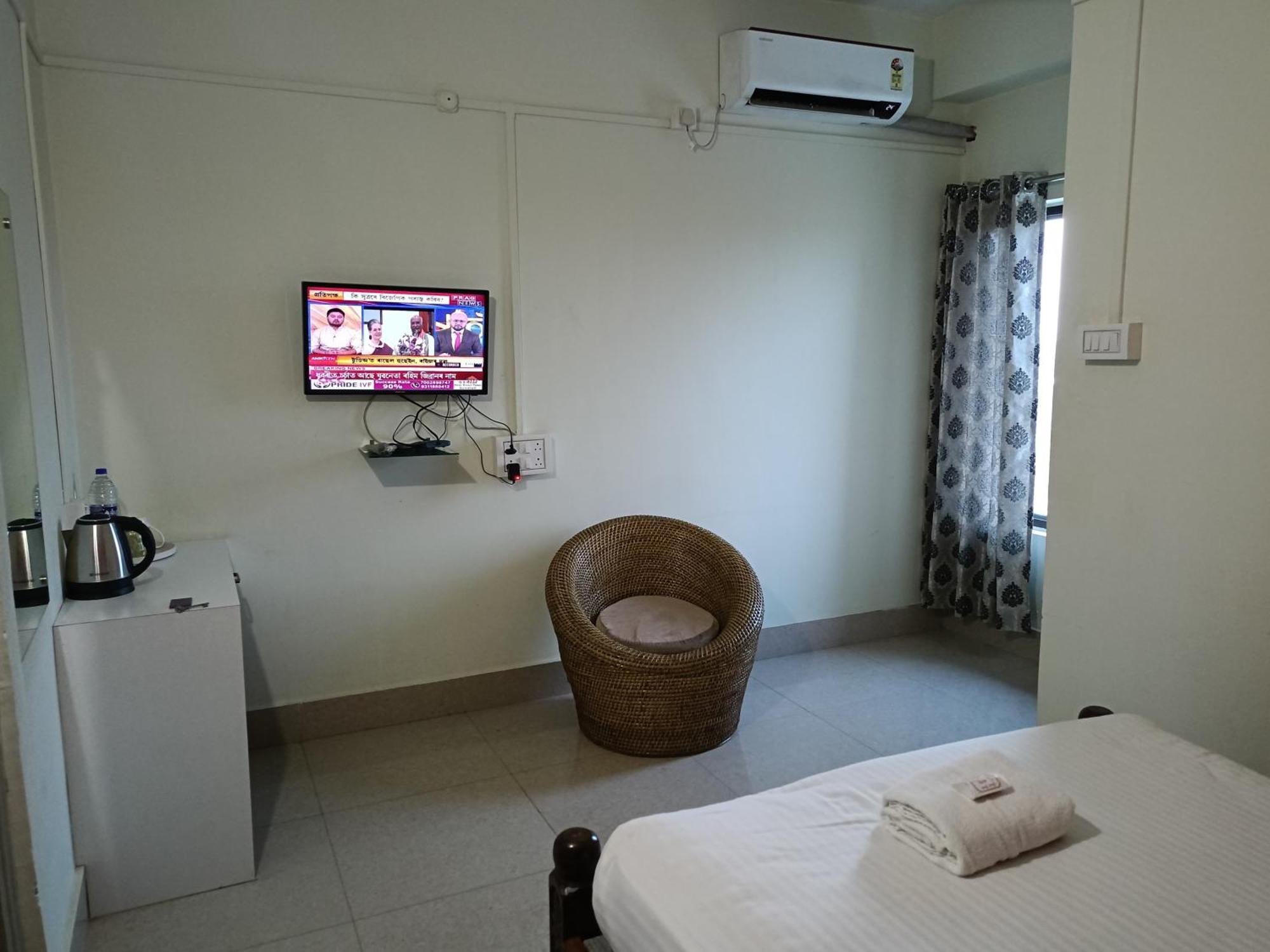 Hotel Bhargav Guwahati Eksteriør billede